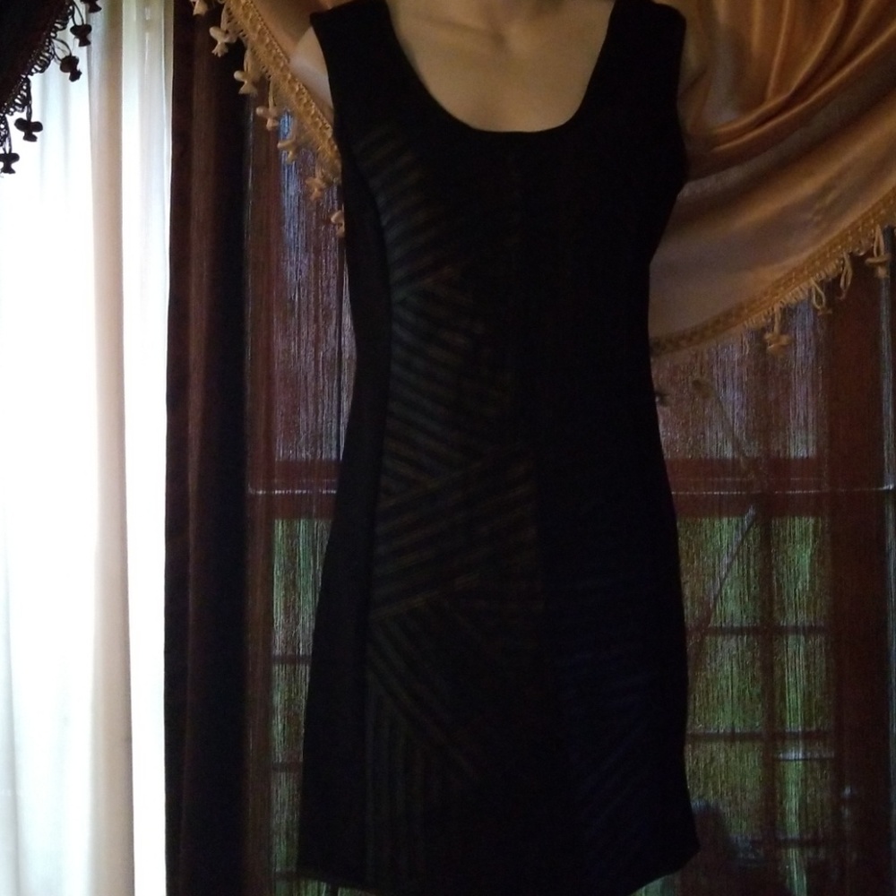 Stretch dress with genuine leather trimmings